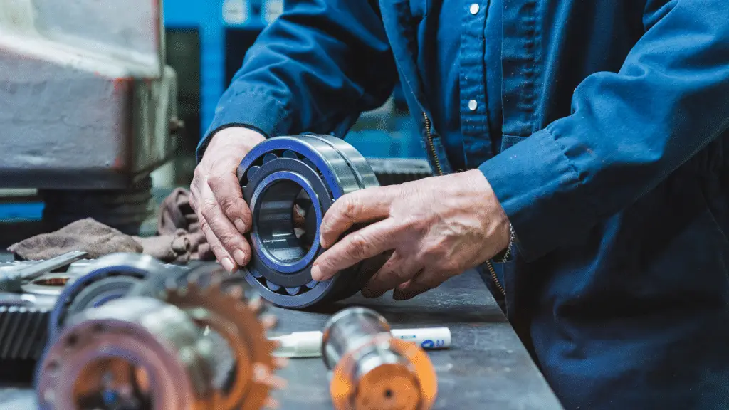 Adroit North America Introduces Aptean's Made2Manage Industrial Manufacturing Software 